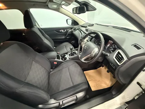 NISSAN QASHQAI 1.5 dCi N-Connecta 5dr