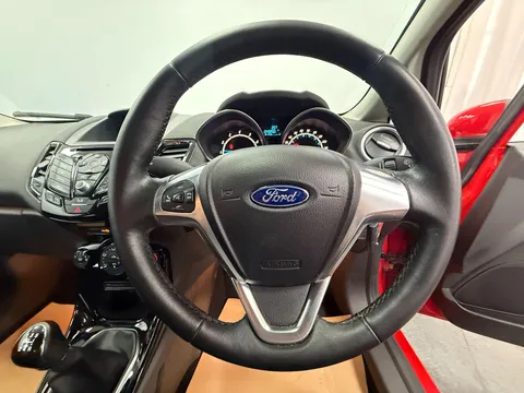 FORD FIESTA 1.25 82 Zetec 5dr