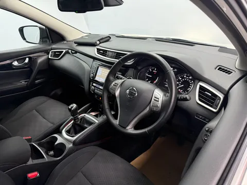 NISSAN QASHQAI 1.5 dCi N-Connecta 5dr
