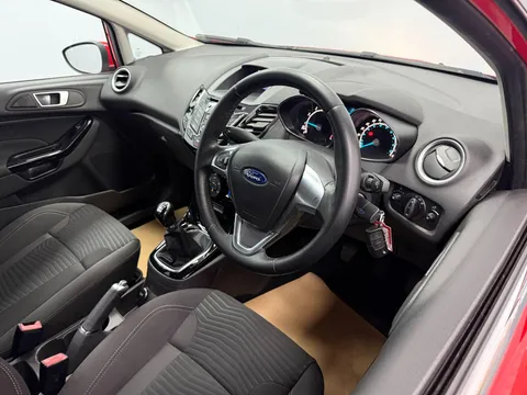 FORD FIESTA 1.25 82 Zetec 5dr