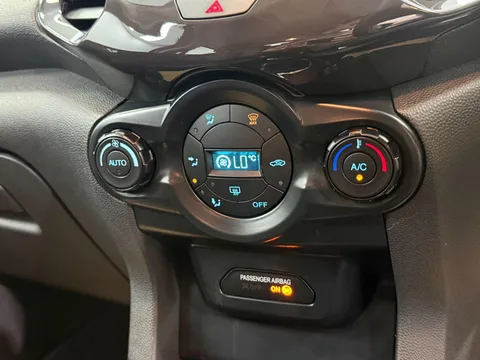 FORD ECOSPORT 1.0 EcoBoost Titanium 5dr [X Pack]