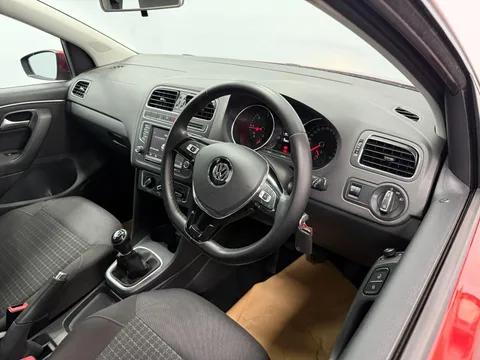 VOLKSWAGEN POLO 1.4 TDI SE 5dr