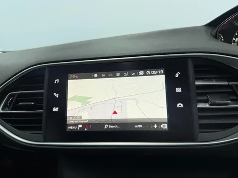 PEUGEOT 308 1.5 BlueHDi 130 Allure 5dr