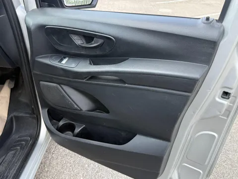MERCEDES-BENZ VITO 111CDI Van