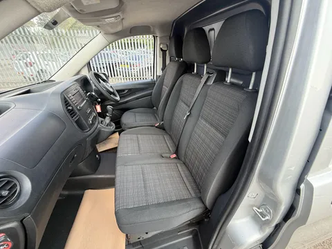 MERCEDES-BENZ VITO 111CDI Van