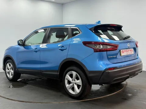 NISSAN QASHQAI 1.3 DiG-T Acenta Premium 5dr