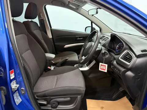SUZUKI SX4 S-CROSS 1.6 DDiS SZ-T 5dr