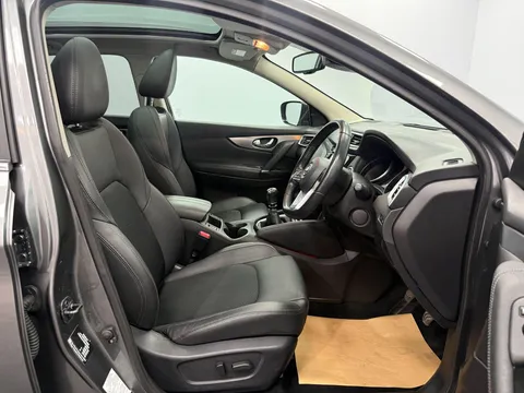 NISSAN QASHQAI 1.5 dCi Tekna 5dr
