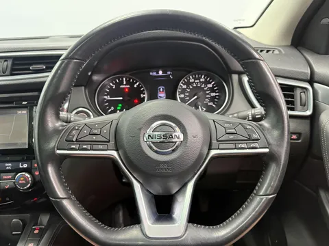 NISSAN QASHQAI 1.5 dCi Tekna 5dr
