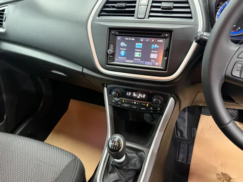 SUZUKI SX4 S-CROSS 1.6 DDiS SZ-T 5dr