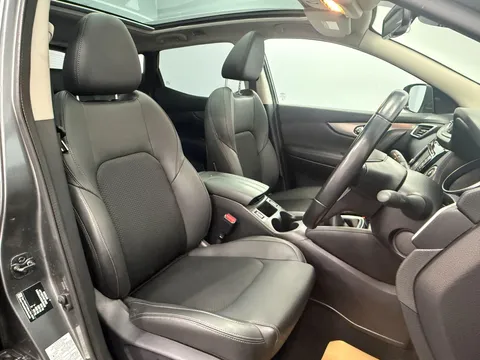 NISSAN QASHQAI 1.5 dCi Tekna 5dr