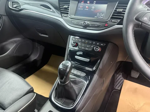 VAUXHALL ASTRA 1.4T 16V 150 Elite 5dr