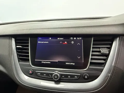 VAUXHALL GRANDLAND X 1.2 Turbo Sport Nav 5dr Auto [8 Speed]