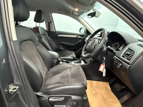 AUDI Q3 2.0 TDI [184] Quattro SE 5dr S Tronic