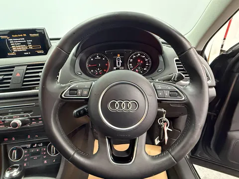 AUDI Q3 2.0 TDI [184] Quattro SE 5dr S Tronic