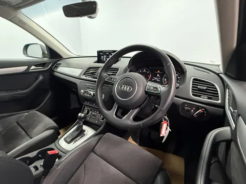 AUDI Q3 2.0 TDI [184] Quattro SE 5dr S Tronic