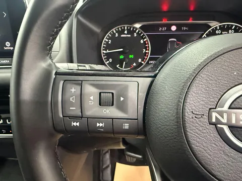 NISSAN QASHQAI 1.3 DiG-T MH 158 Acenta Premium 5dr
