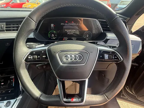 AUDI E-TRON 230kW 50 Quattro 71kWh Black Edition 5dr Auto