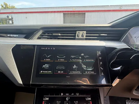 AUDI E-TRON 230kW 50 Quattro 71kWh Black Edition 5dr Auto