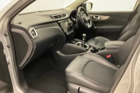 11 of 24 for Nissan Qashqai