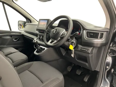 DL73UPA Renault Trafic LL30 Blue dCi 150 Extra Van Thumbnail #3