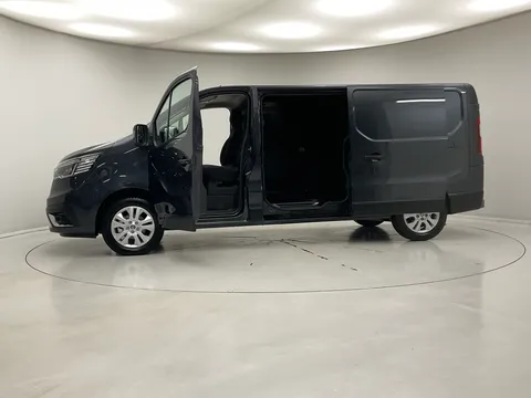 DL73UPA Renault Trafic LL30 Blue dCi 150 Extra Van Thumbnail #13