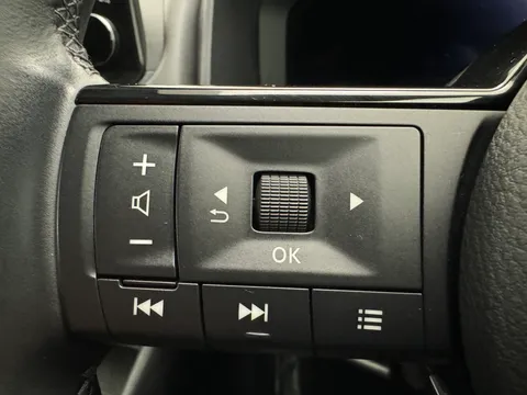 VK22AUP Nissan Qashqai 1.3 DiG-T MH N-Connecta 5dr Thumbnail #27