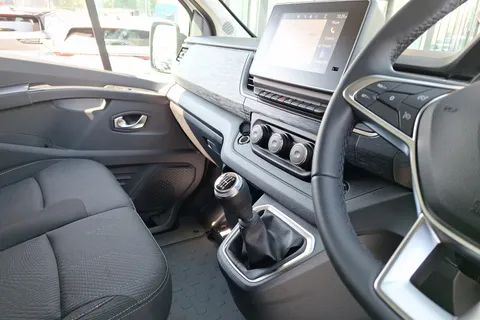 BW24OFS Renault Trafic SL30 Blue dCi 150 Extra [Safety] Van Thumbnail #13