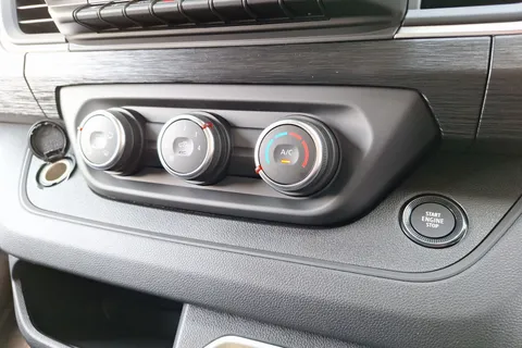 BW24OFS Renault Trafic SL30 Blue dCi 150 Extra [Safety] Van Thumbnail #41