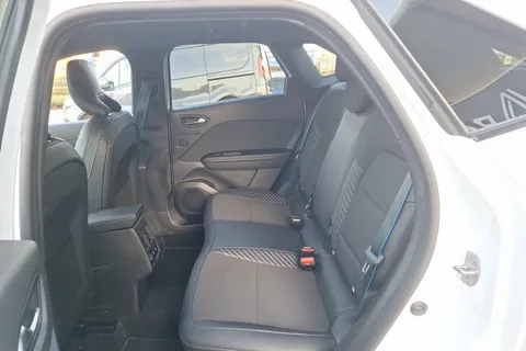 BF74UJR Renault Symbioz 1.6 E-Tech FHEV 145 Techno Esprit Alpine 5dr Auto Thumbnail #11