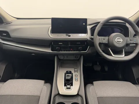 DP24XZE Nissan Qashqai 1.5 E-Power N-Connecta [Glass Roof] 5dr Auto Thumbnail #5