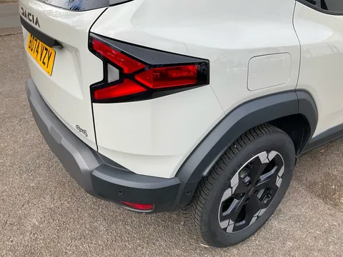 BD74VZY Dacia Duster 1.2 TCe 130 Extreme 5dr 4X4 Thumbnail #24