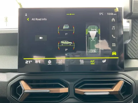 BD74VZY Dacia Duster 1.2 TCe 130 Extreme 5dr 4X4 Thumbnail #10