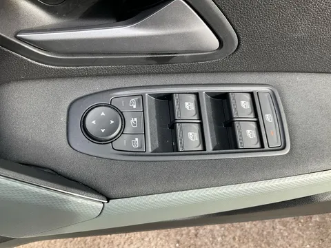 BD74VZY Dacia Duster 1.2 TCe 130 Extreme 5dr 4X4 Thumbnail #16