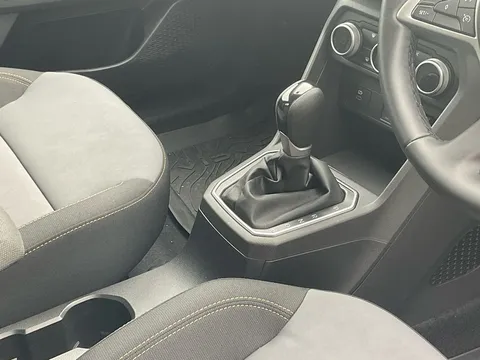 BT74JHY Dacia Jogger 1.6 HEV Extreme 5dr Auto Thumbnail #14