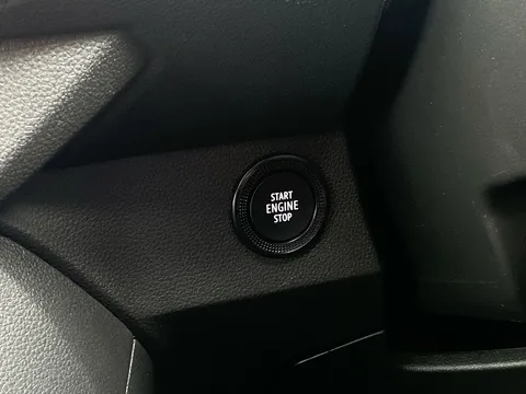 BT74JHY Dacia Jogger 1.6 HEV Extreme 5dr Auto Thumbnail #34