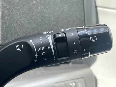 MT25TGE Hyundai Kona 160kW Ultimate 65kWh 5dr Auto Thumbnail #16