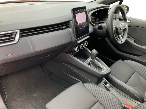 BP74ULM Renault Clio 1.6 E-TECH full hybrid 145 Esprit Alpine 5dr Auto Thumbnail #5