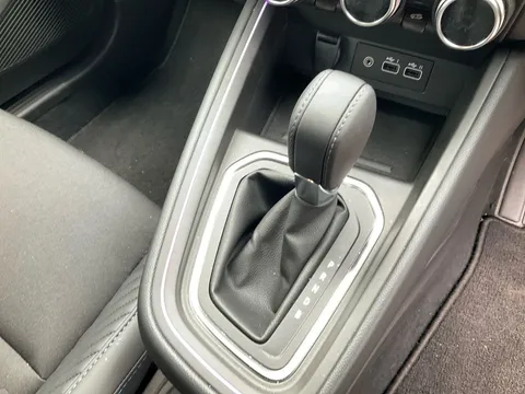 BP74ULM Renault Clio 1.6 E-TECH full hybrid 145 Esprit Alpine 5dr Auto Thumbnail #16