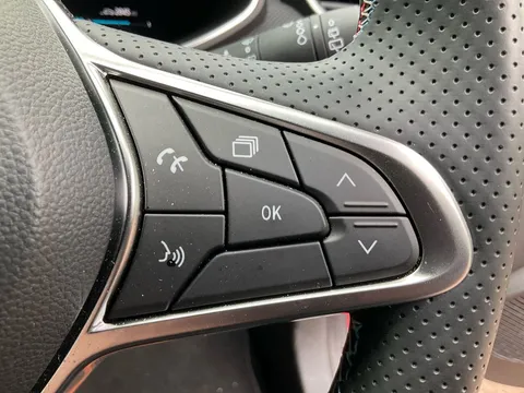 BP74ULM Renault Clio 1.6 E-TECH full hybrid 145 Esprit Alpine 5dr Auto Thumbnail #26