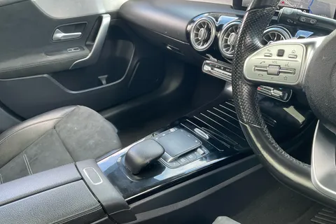 BD21XGM Mercedes-Benz A-Class A200d Exclusive Edition 5dr Auto Thumbnail #13