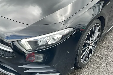 BD21XGM Mercedes-Benz A-Class A200d Exclusive Edition 5dr Auto Thumbnail #15