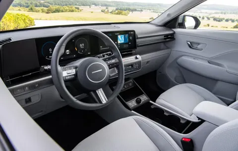 Hyundai ADVANCE 65KWH AUTO Thumbnail #3