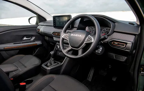  Dacia Sandero Stepway Stepway Expression TCe 90 MY24 Thumbnail #2