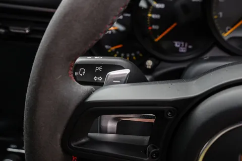 69AM Porsche 911 Gt3 Thumbnail #12