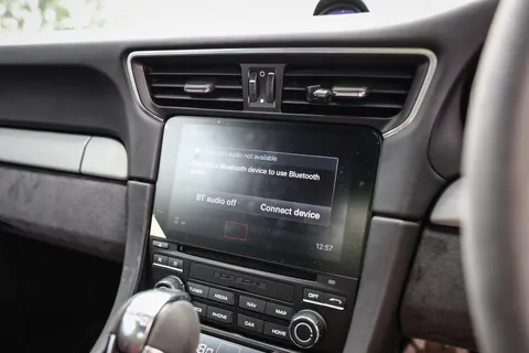 69AM Porsche 911 Gt3 Thumbnail #16