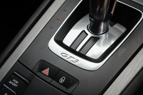 69AM Porsche 911 Gt3 Thumbnail #34