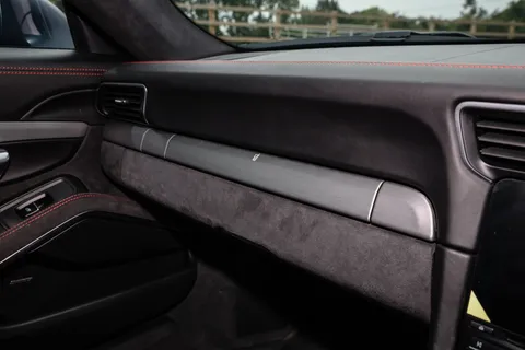 69AM Porsche 911 Gt3 Thumbnail #35