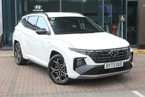 DY73OUD Hyundai Tucson 1.6 TGDi Plug-in Hybrid N Line 5dr 4WD Auto Thumbnail #2