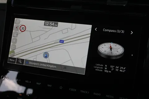 DY73OUD Hyundai Tucson 1.6 TGDi Plug-in Hybrid N Line 5dr 4WD Auto Thumbnail #16